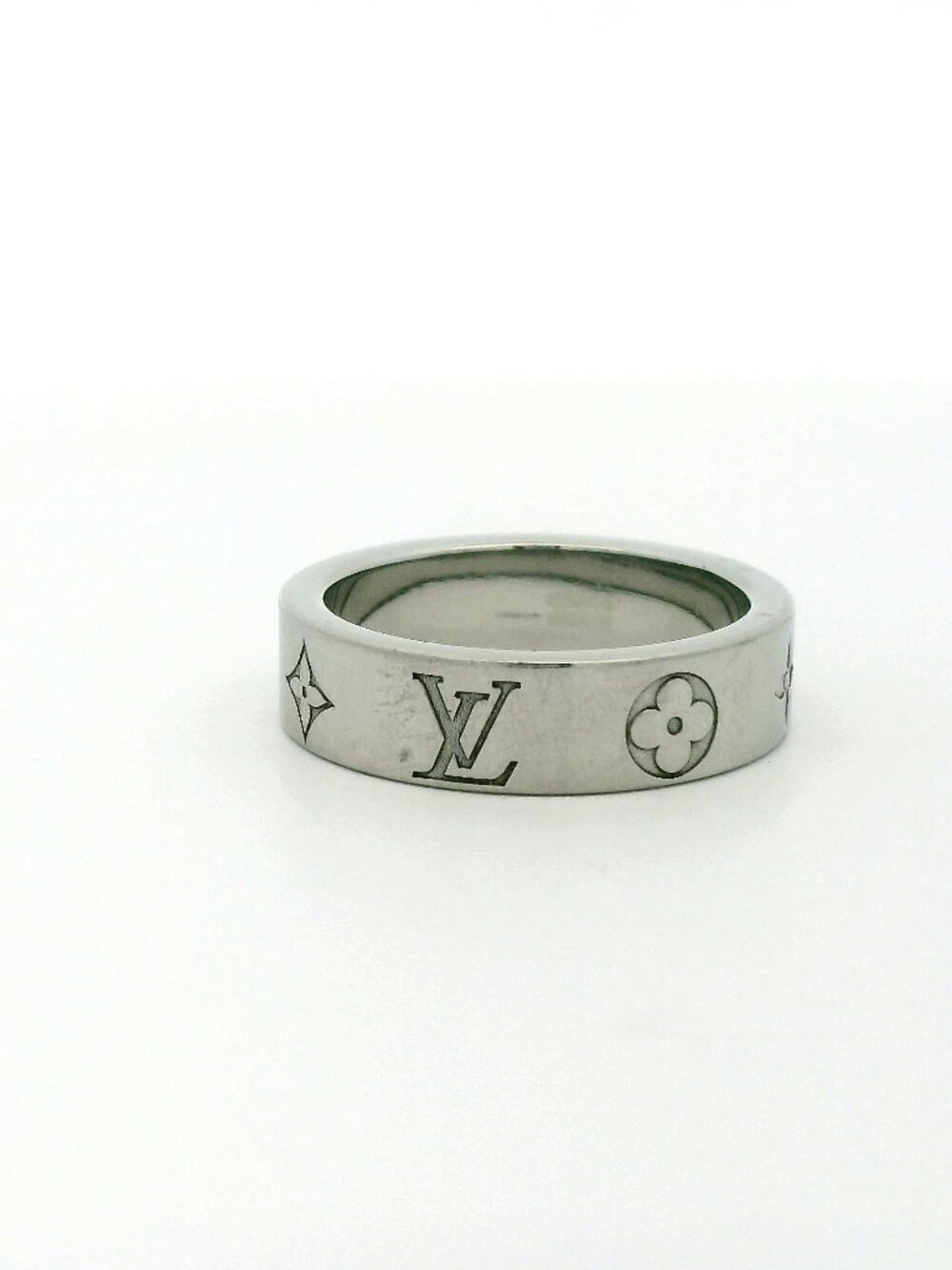 Louis Vuitton LV Mosaic Band Ring - Size 9.75
